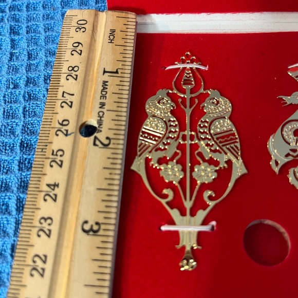 Collectable Metropolitan Museum of Art Bird Ornaments (2 in set) - Picture 3 of 5